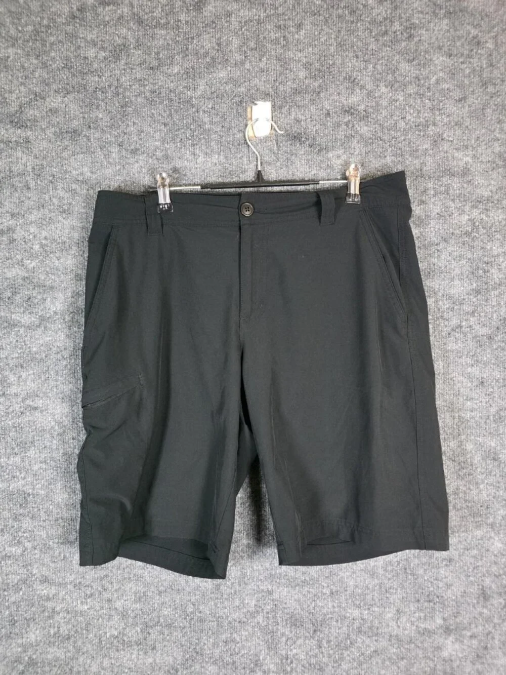Columbia Shorts Mens 34 Black Omni-Shield Hiking Quick Dry Stretch Stains